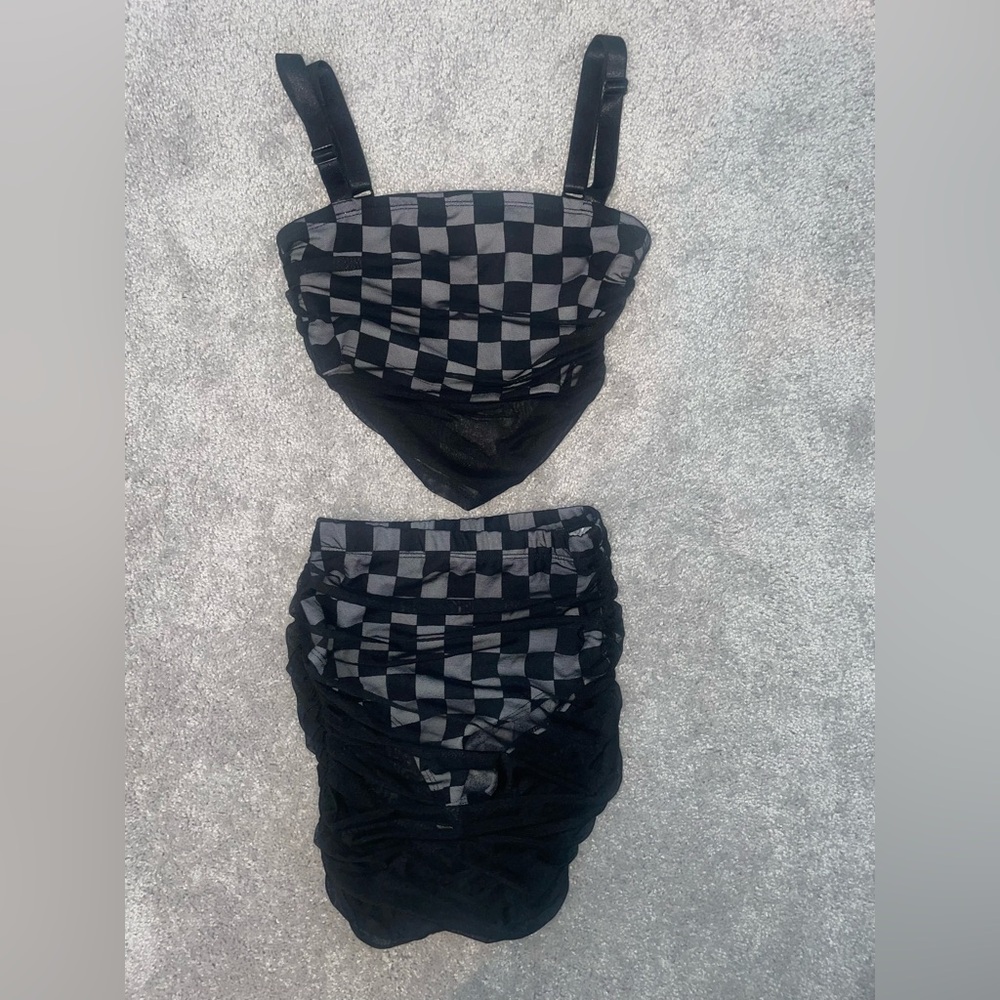Fashion Nova Win the race checkered set